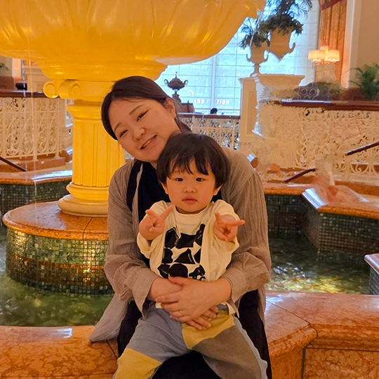 【ユーザーの声】「もっと難しい質問に答えたい！」息子が大好きなのは絵本のあとの質問の時間！KIKASETEを使っている時間は、母のリラックスタイムにも。KIKASETEは私たち親子の”神アプリ”！